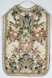 Chasuble décorée de fleurs, française, fin XVIIe siècle